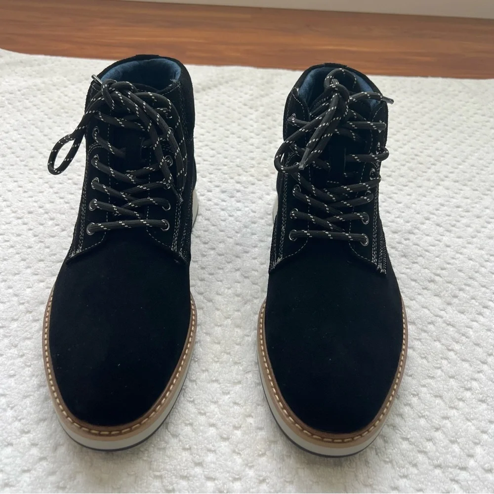 NWT. Zanzara Men's Bruno Sneaker, Black,